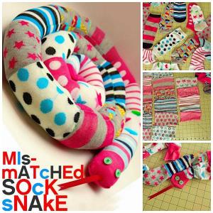 Fuente foto (http://diycozyhome.com/mismatched-sock-snake-tutorial/)